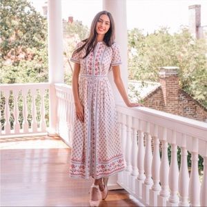 Gal Meets Glam Alisa EUC